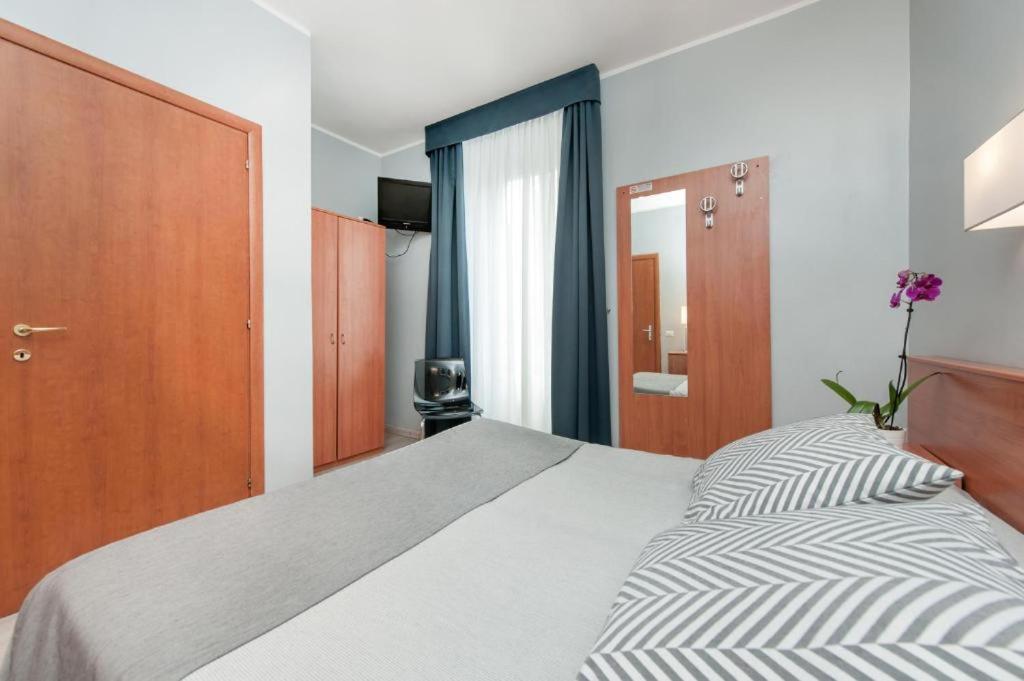 Hotel Roi Roma Dış mekan fotoğraf